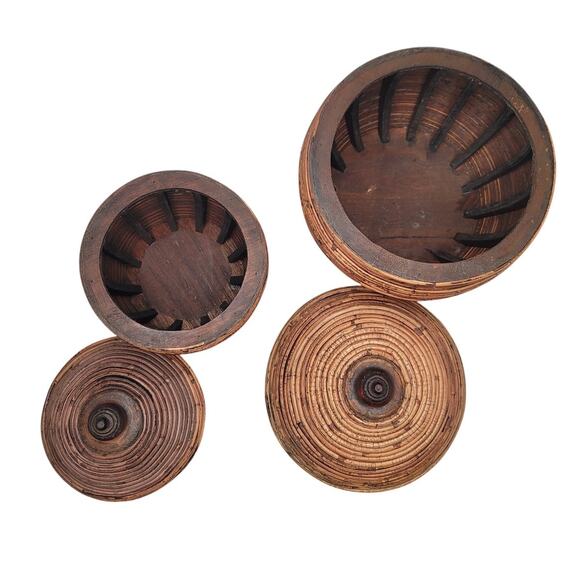 Vintage MCM Handmade Beehive Shaped Pencil Reed Lidded Basket 2 pcs - Picture 5 of 9